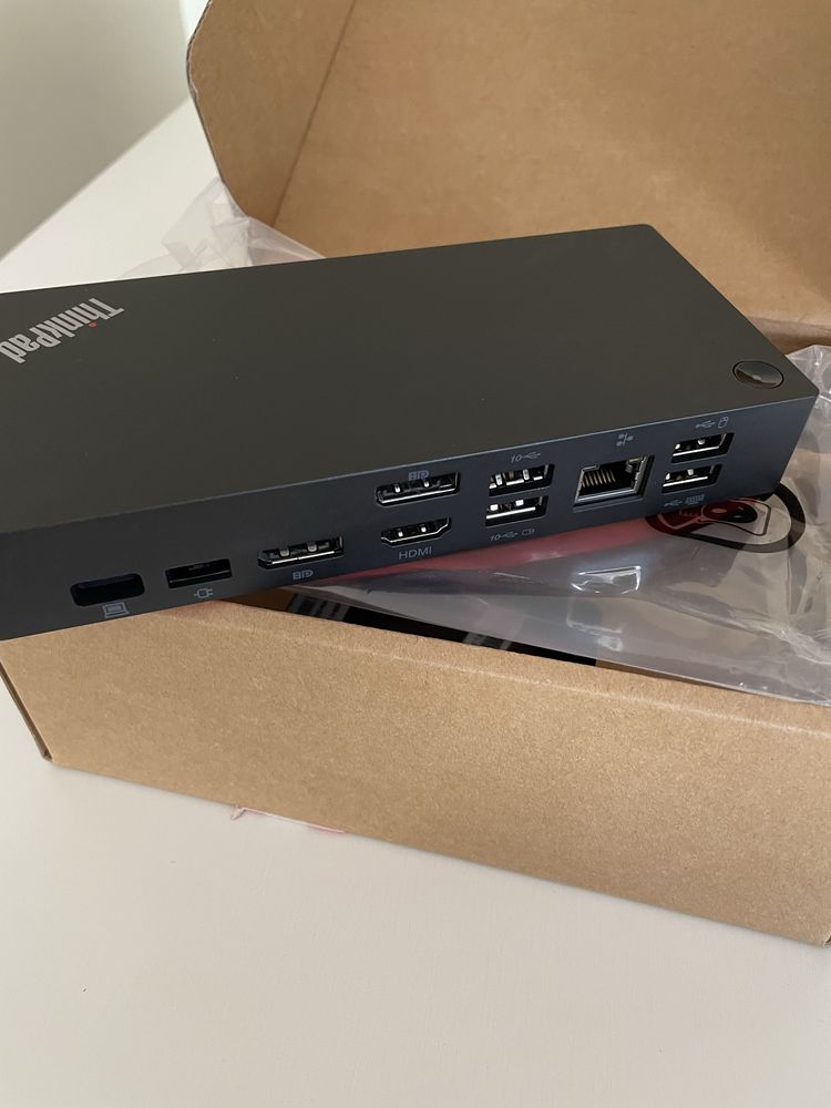 Lenovo ThinkPad Universal USB-C Dock