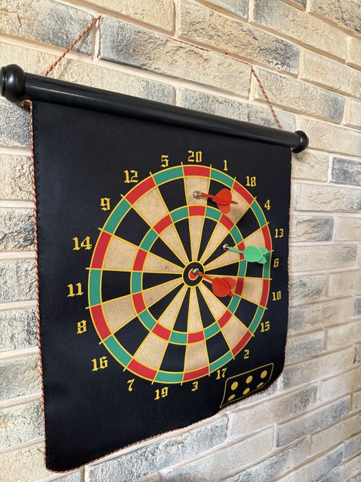 Дартс магнітний настінний