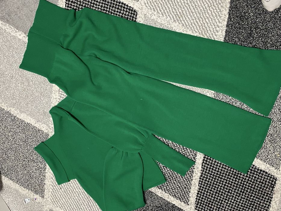 Костюм жіночий.