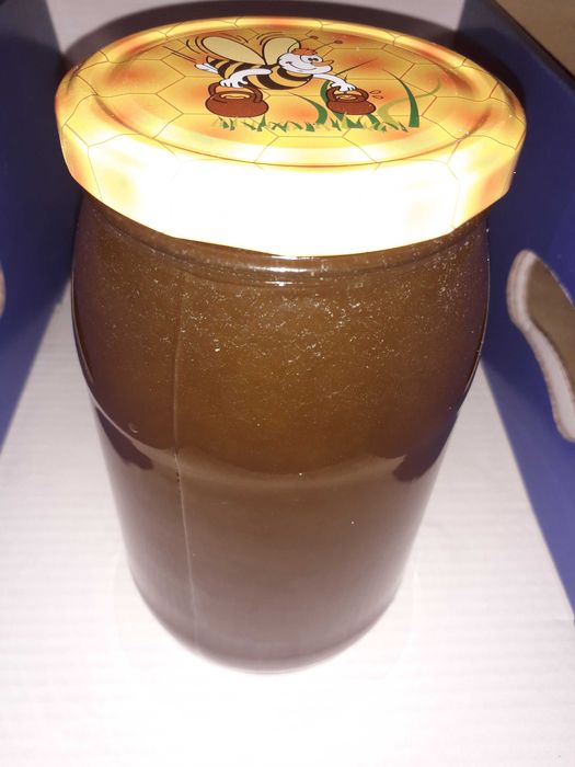 Pyszny i zdrowy naturalny miód pszczeli