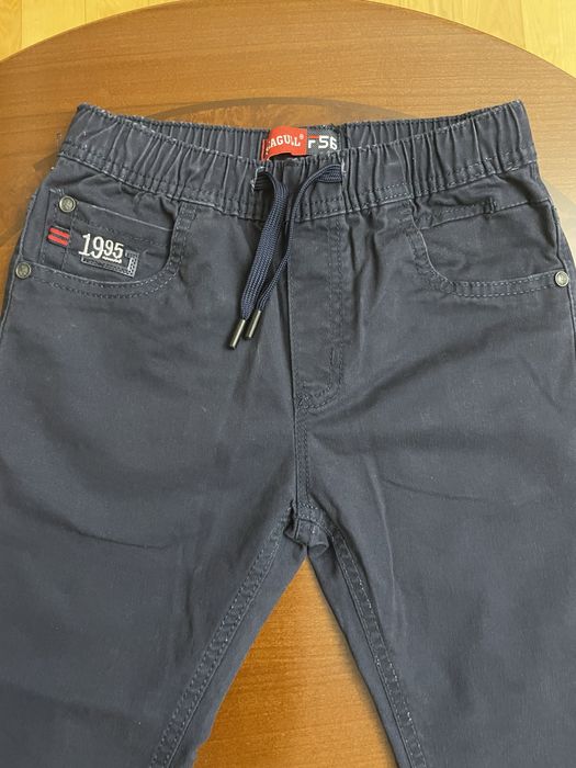 Брюки на резинке для мальчика.