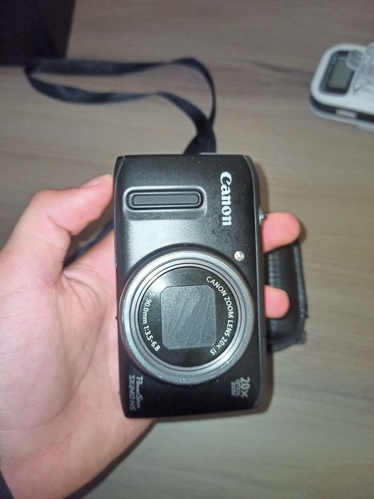 Продам фотоапарат Canon PowerShot SX260 HS