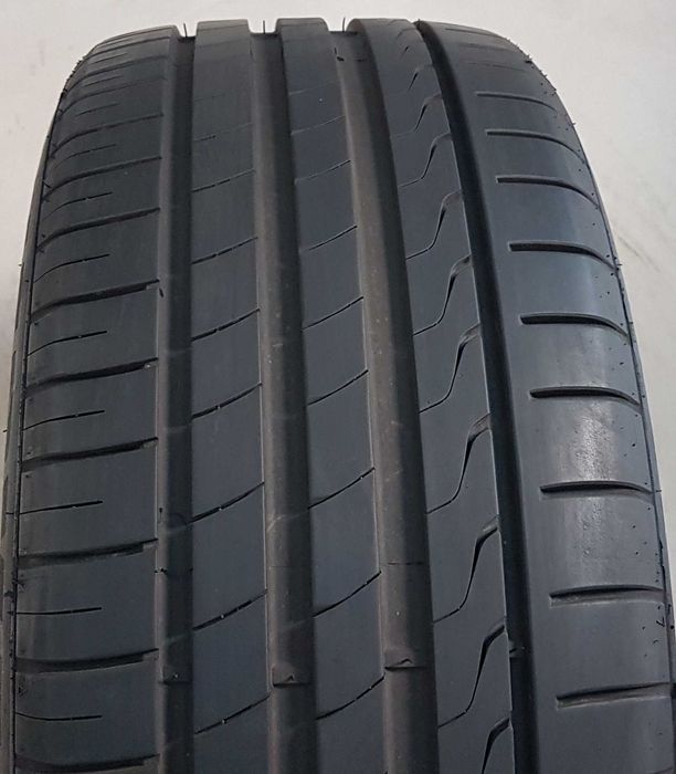 1x245/45r18 100Y XL Minerva Radial F205