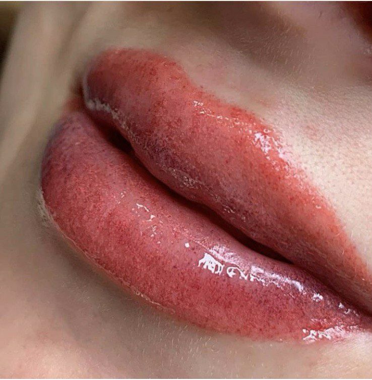 Перманент губ перманентный макияж