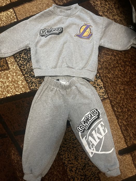 Костюм на хлопчика 3 років + подарунок