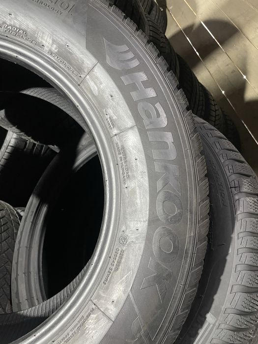 Шини зимові 245/65 R17 Hankook W-320