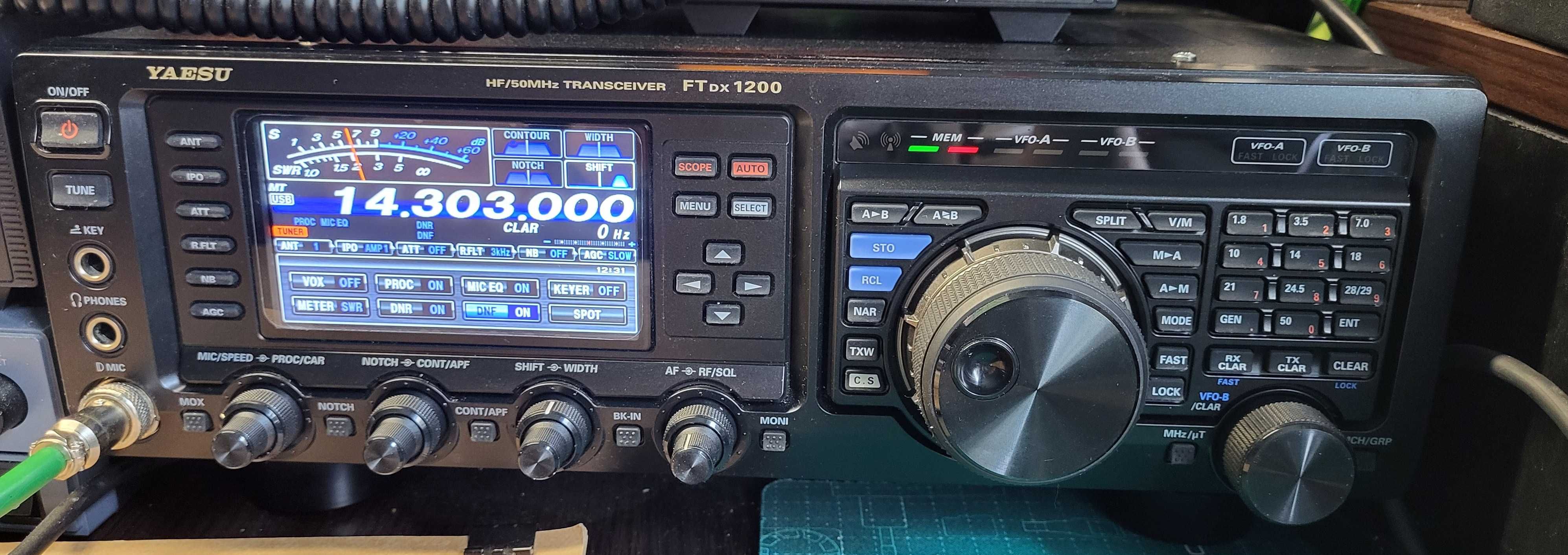 Yaesu FTDX 1200..