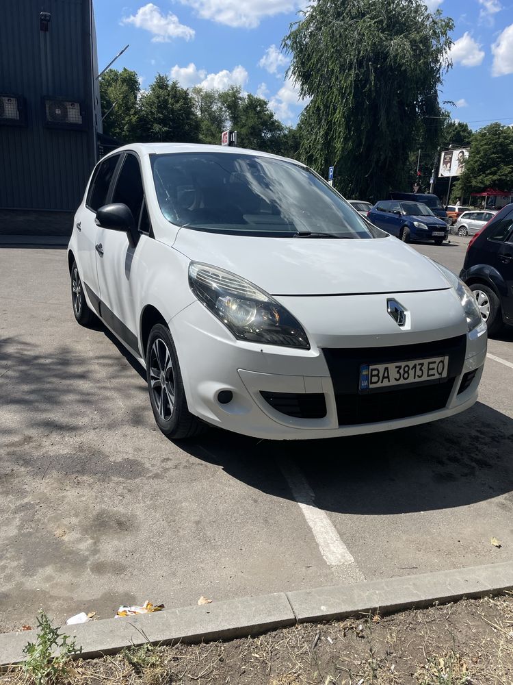 Renault megane scenik реномеган сценік