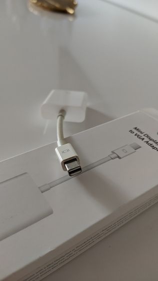 Adaptador Mini DisplayPort para VGA (Usado)