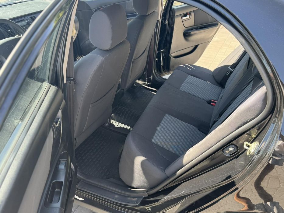 Продам  Geely SL
