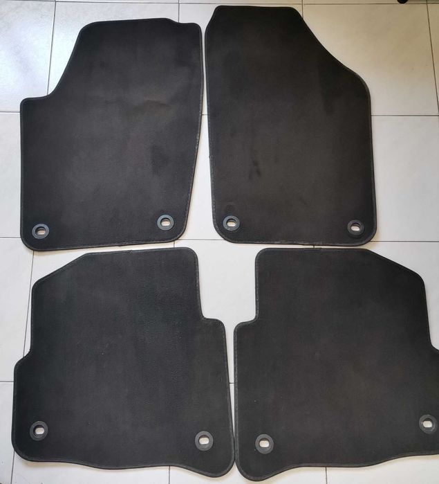 Peças Audi / VW / Seat: Apoio braço, Power Box, Tapetes, Moca FR, SOS,