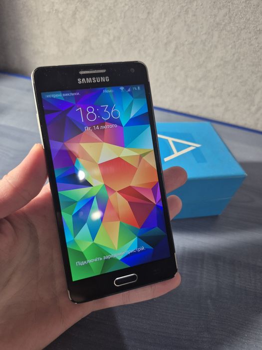Телефон Samsung Galaxy A5