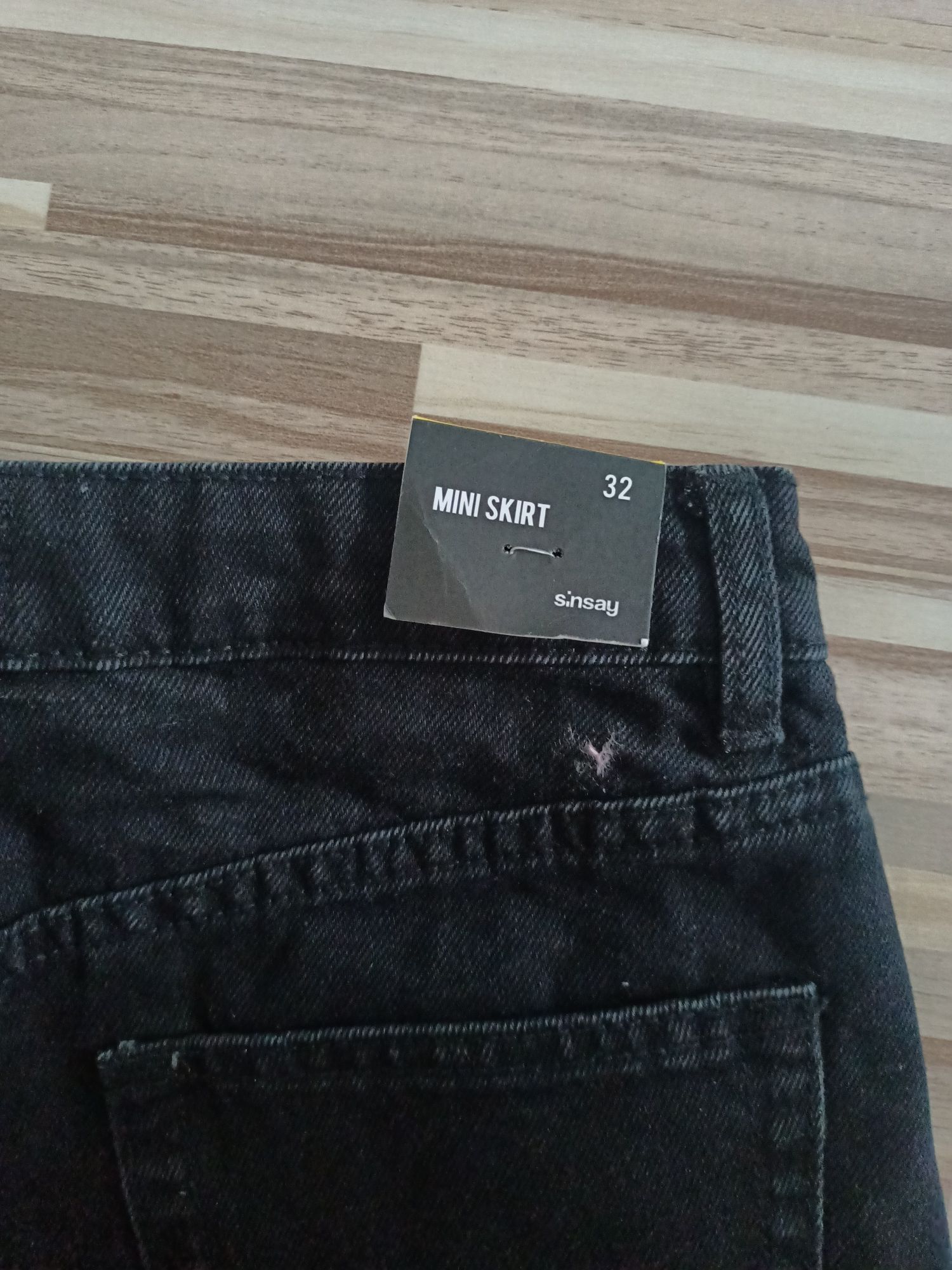 Nową czarna spódnica jeansowa Sinsay rozmiar XS