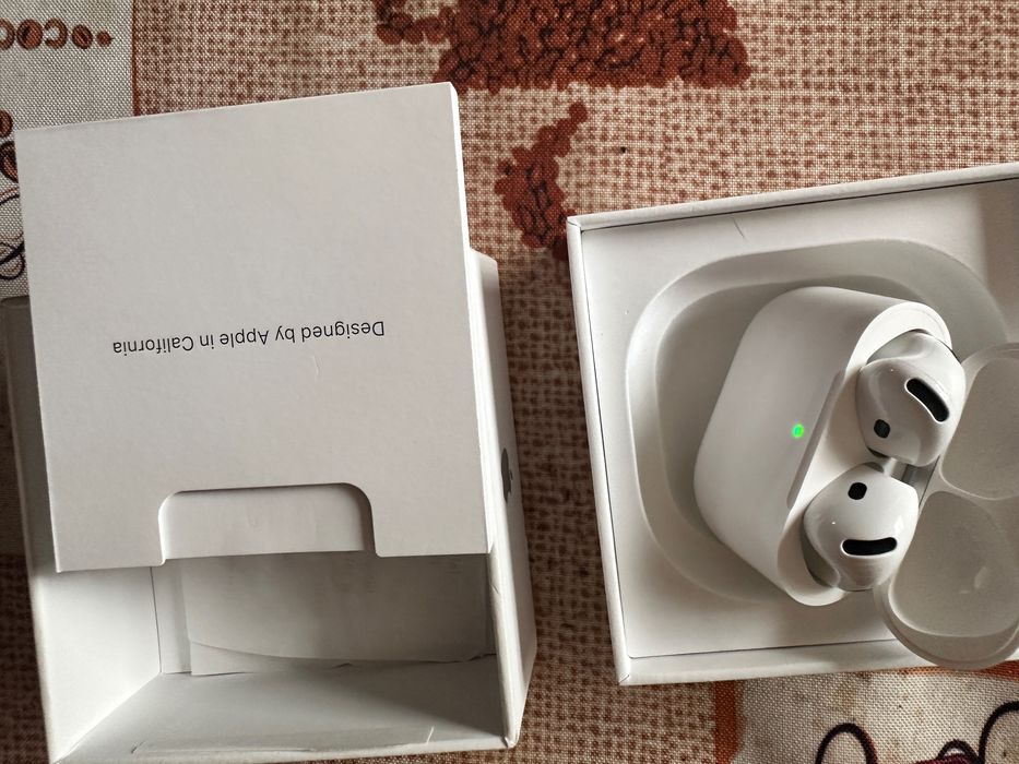 Apple Airpods 4 (In Ear - Microphone - White
