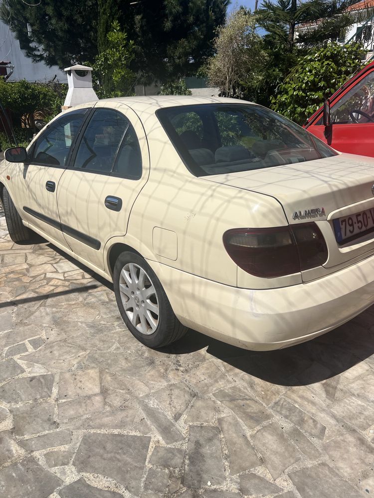 Nissan almera 2.2