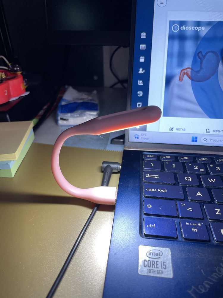 Luz entrada USB
