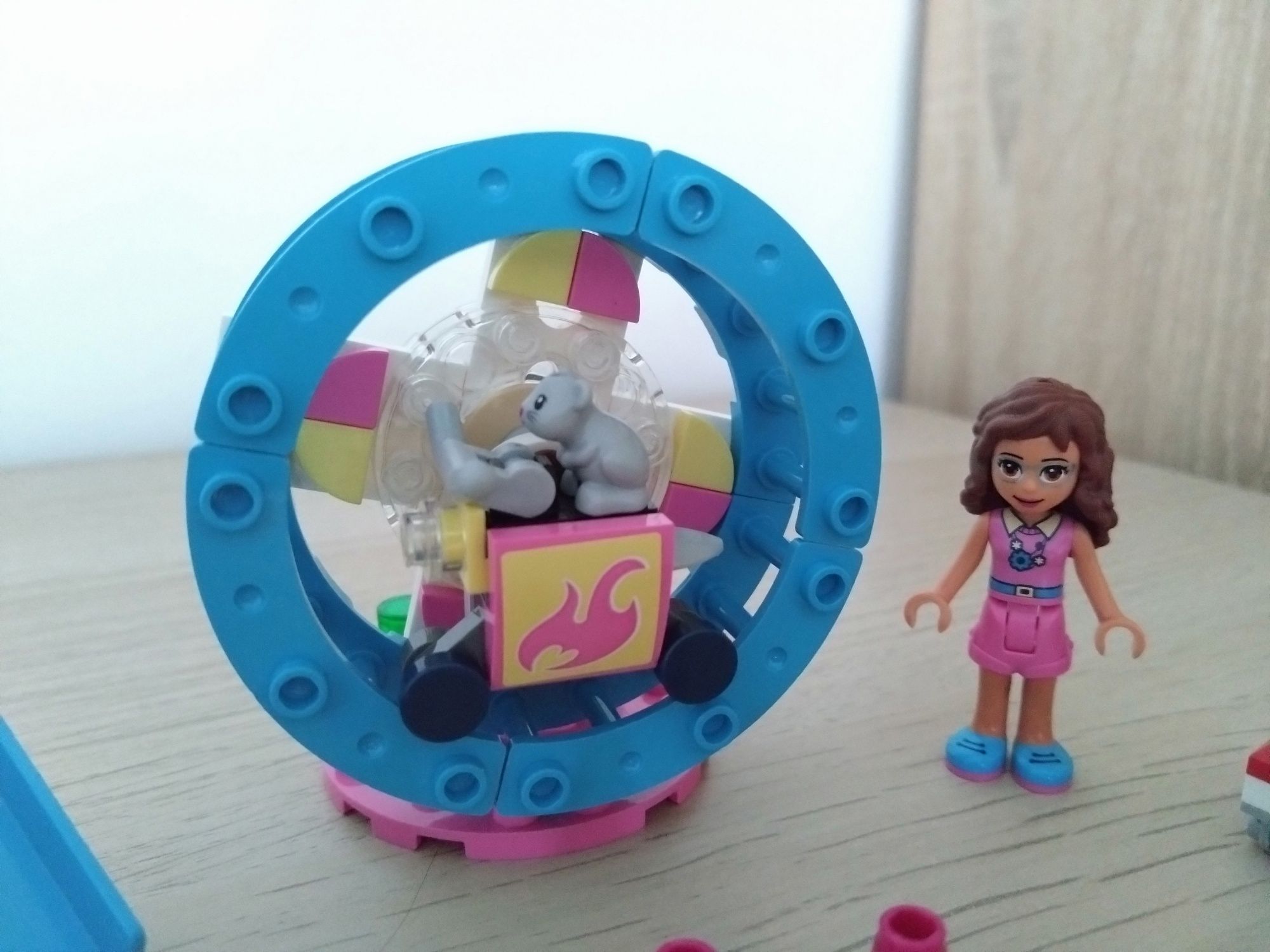 LEGO Friends 41383, plac zabaw dla chomików Olivii