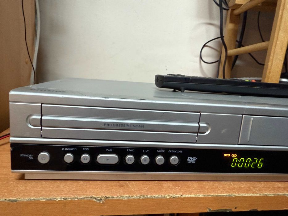 Magnetowid VHS Philips DVP 3350V Pilot HIFI STEREO ,Combo VHS/DVD