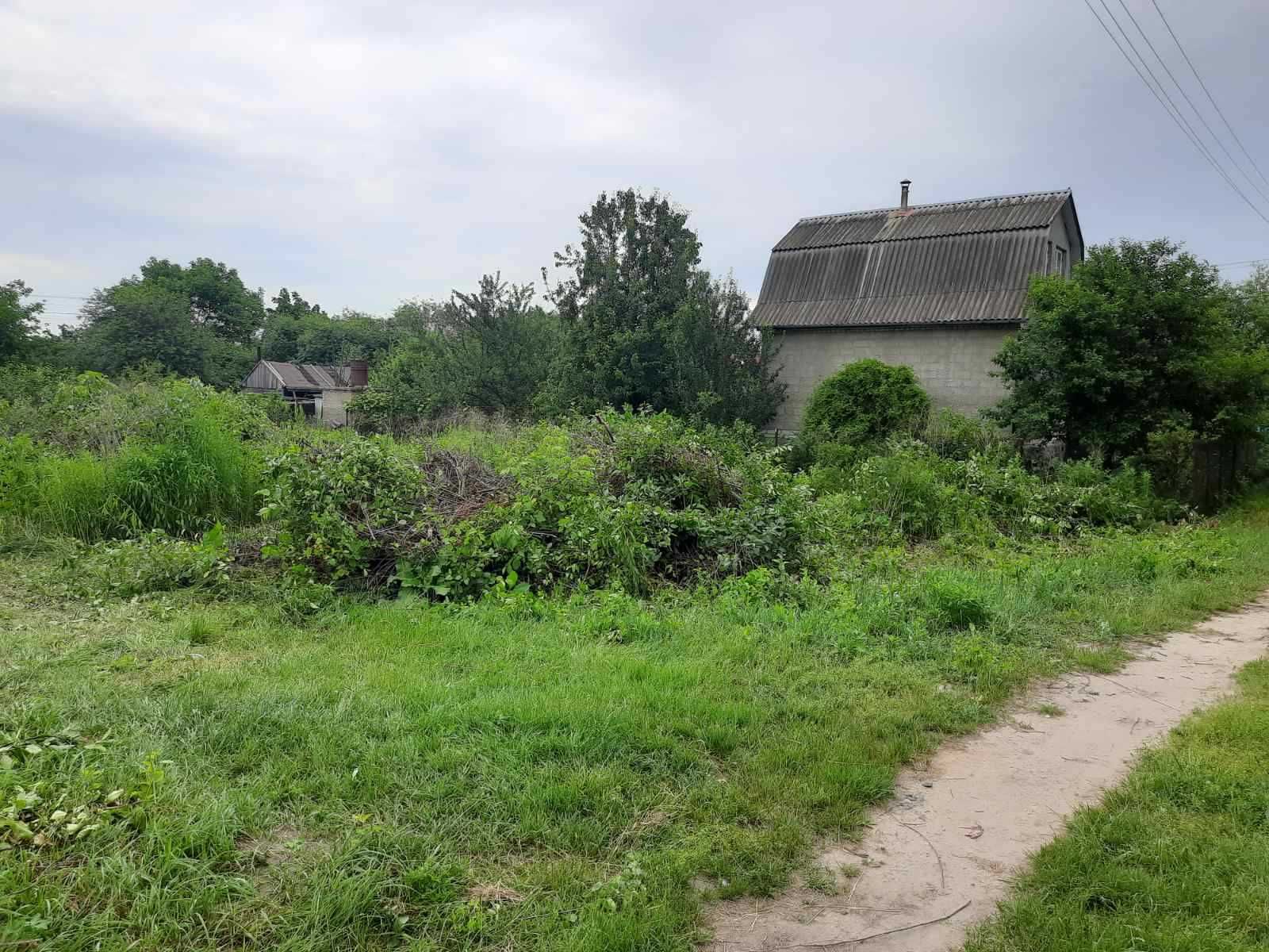 Продам садовый участок 6 соток,станция  "Новотроянда", 44 км от Киева.