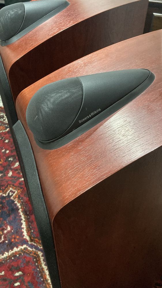 Colunas Bowers & Wilkins B&W 703