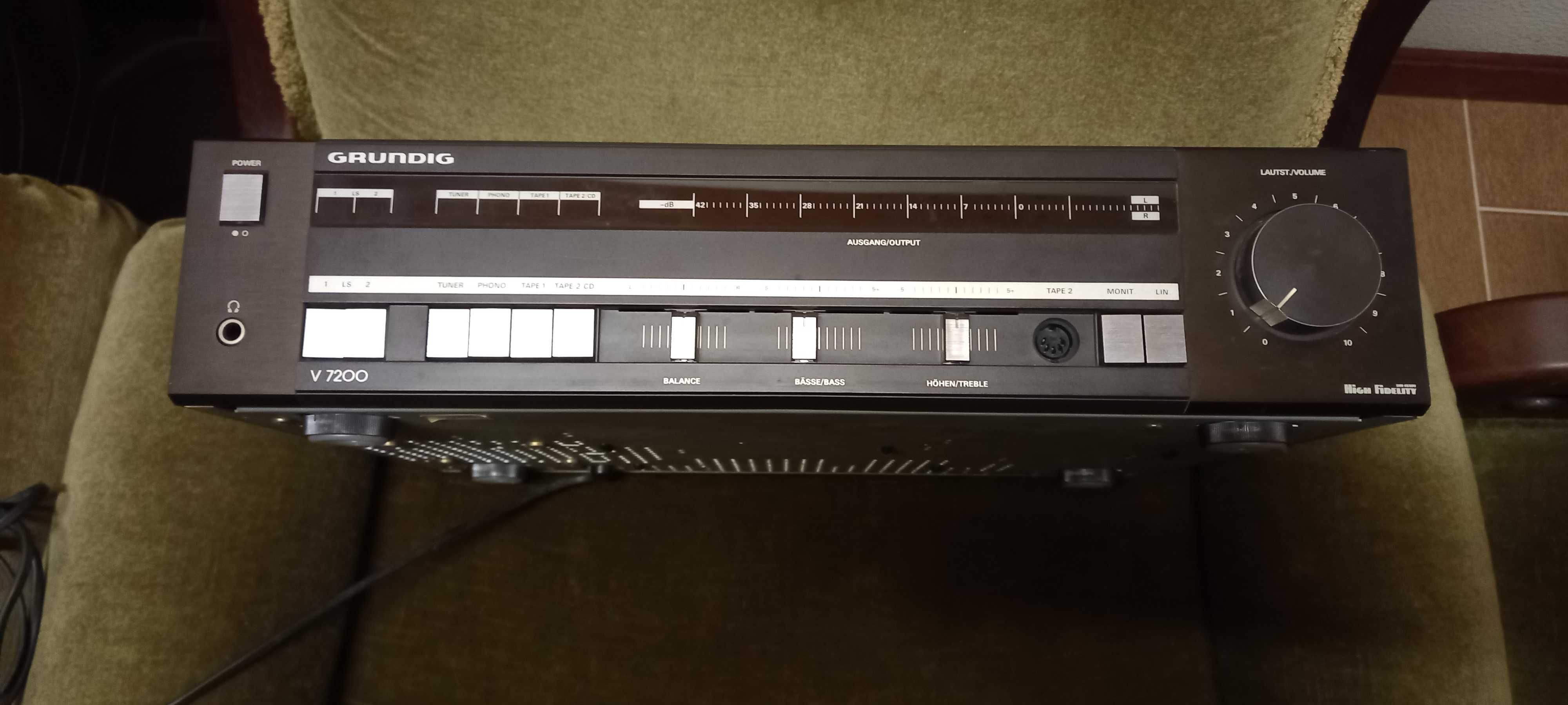 Amplificador Grundig V 7200 Raro em muito bom estado