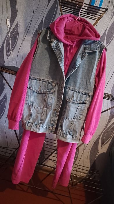 Продам костюм жіночий