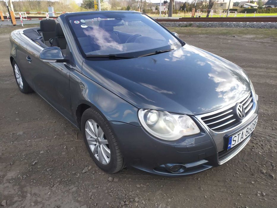 VW EOS 2.0 TDi DSG Łopatki BiXenon Skrętny PDC  Navi WEBASTO !