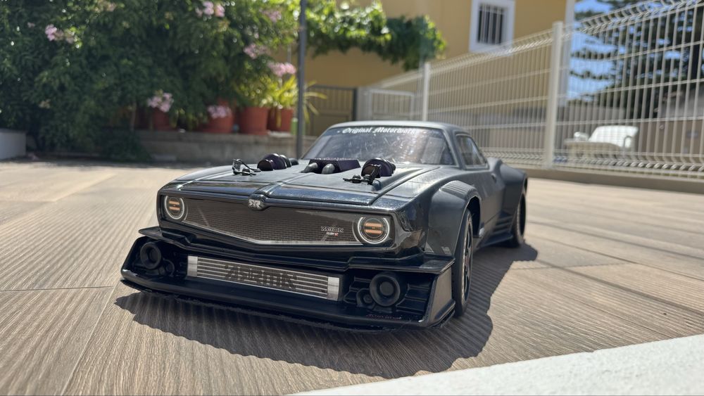 Arrma Felony 6s - bom estado