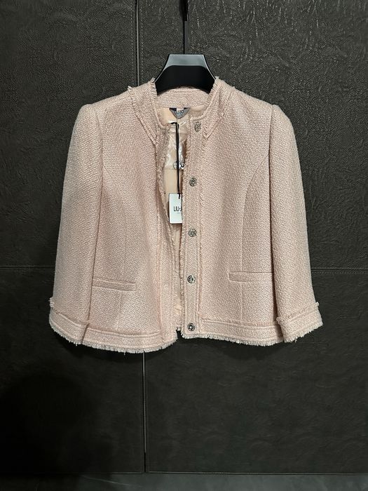 Платье Elisabetta Franchi и жакет Liu jo