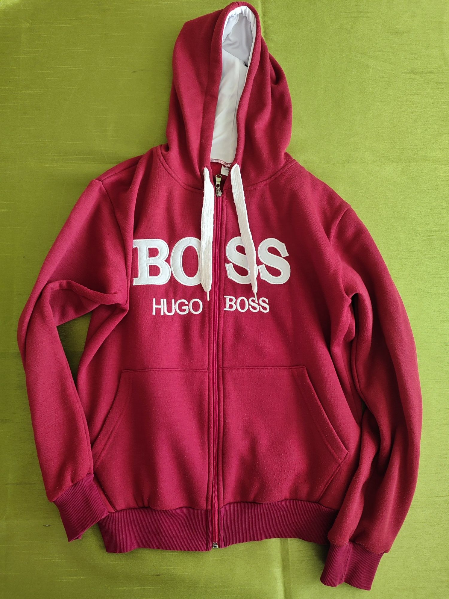 Hugo Boss, czerwona bluza S, rozpinana z kapturem, bdb. Odbiór osobist