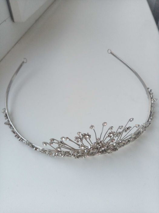 Срібний ланцюжок та браслети Koral, Birthstone.Діадема, браслет, кольє