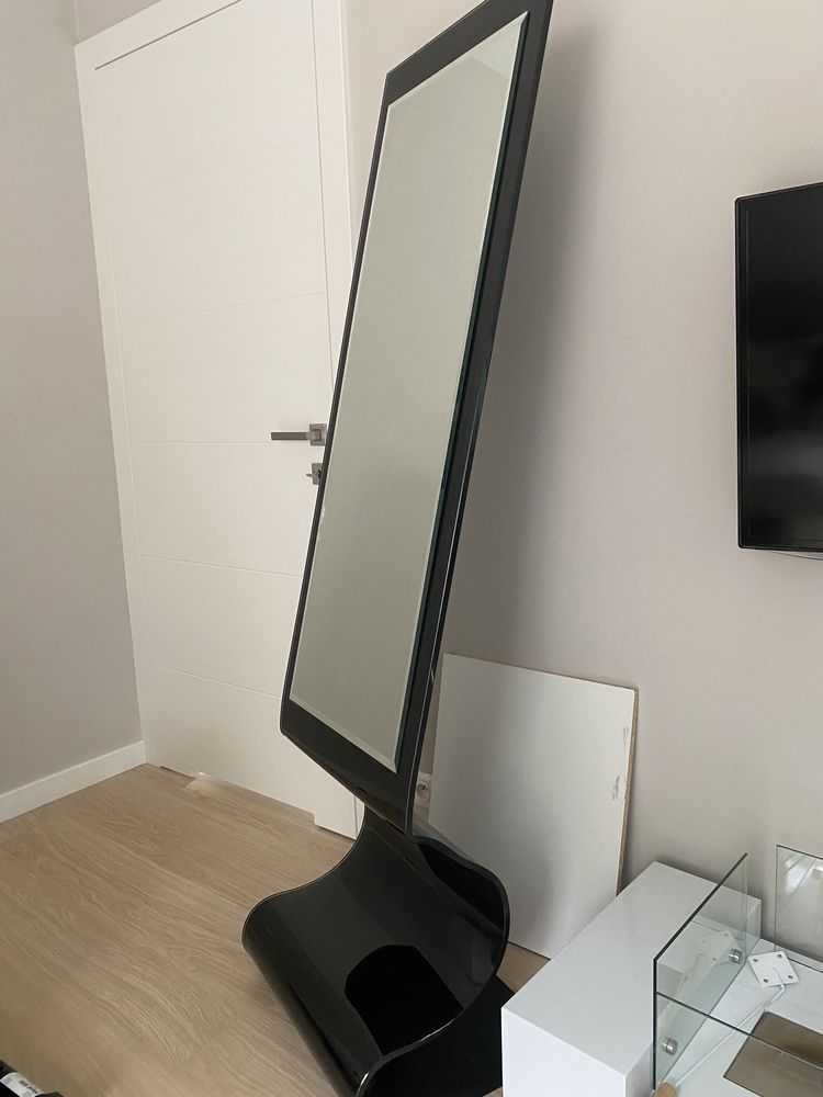 Lustro stojące INNOVATION czarne 176cm szkło czarne gięte lux glamour