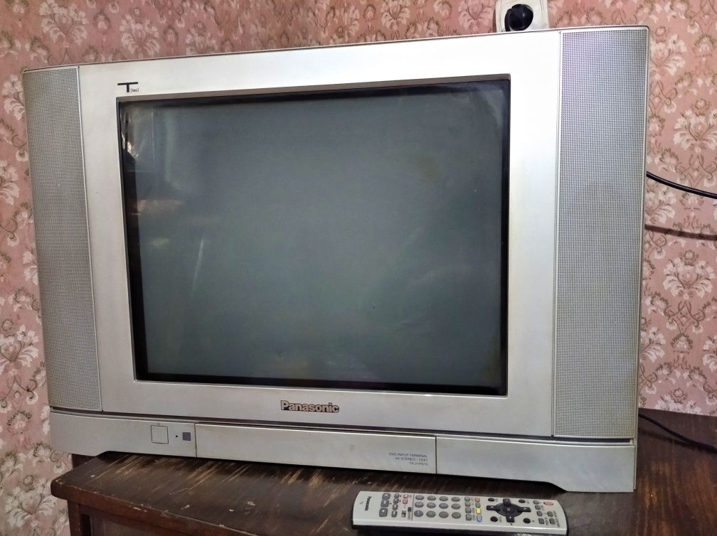 Продам телевизор рабочий Panasonic