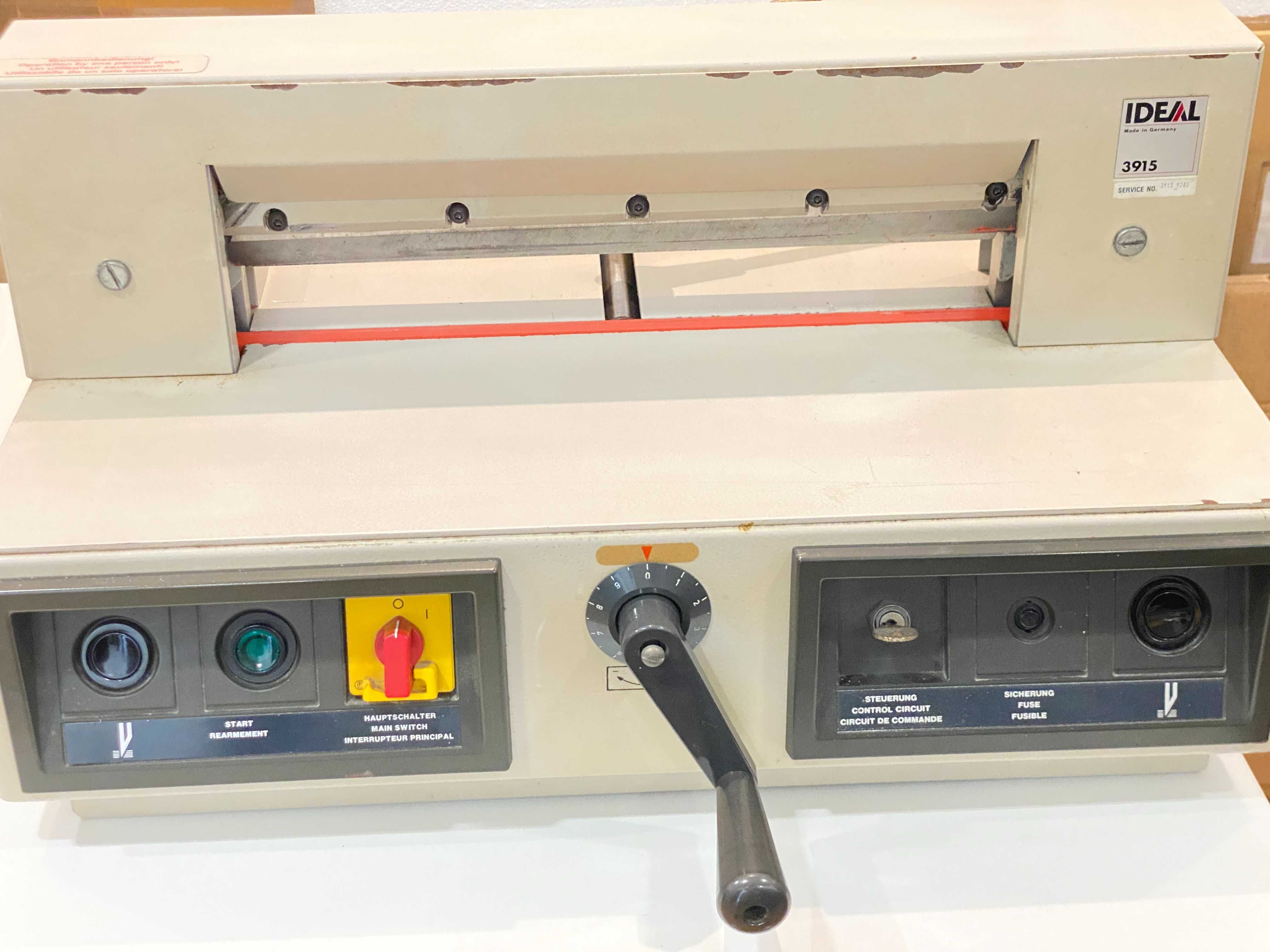 Guilhotina Elétrica Ideal 3915 - Funciona Perfeitamente