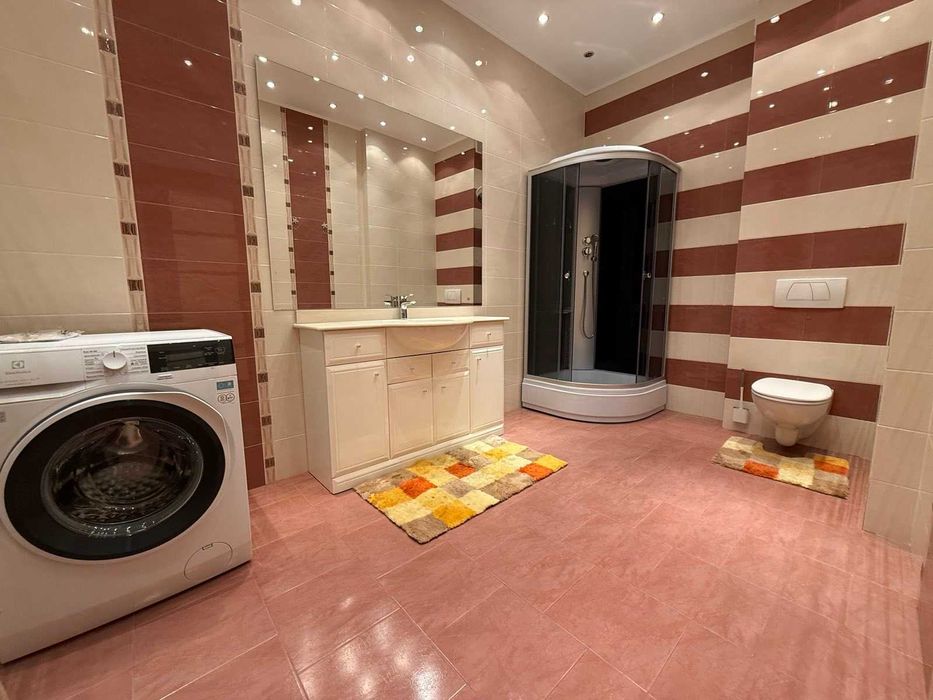 Оренда 2к, Коновальця 32Б, Печерськ, Центр, Генератор