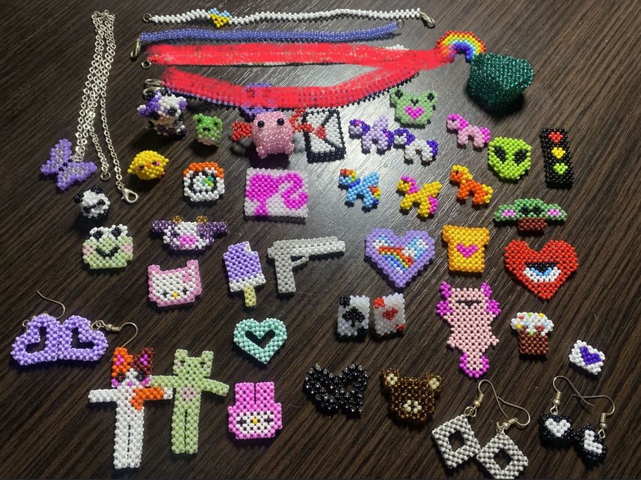 Фигурки из бисера. Цена за всё