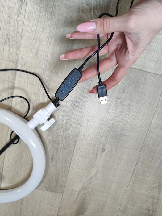 Кільцева лампа Ring Fill Light діаметром 26 см з тримачем для телефону