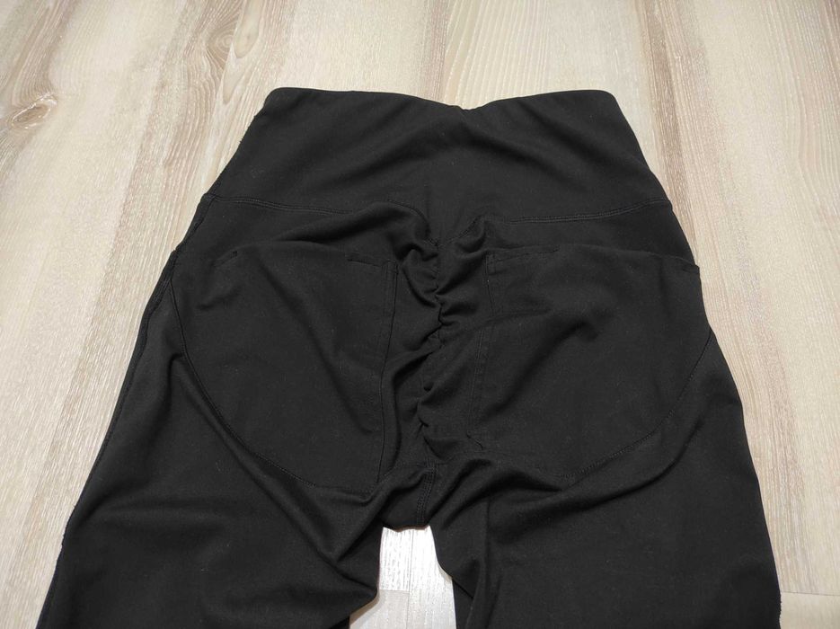 лосины с эффектом пуш-ап, лосины для спорта и на каждый день на M-L