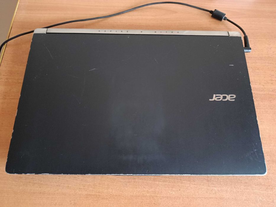 Acer Nitro IPS(16GB+Nvidia GTX 850 4GB+i7-4510u+ssd 256GB)