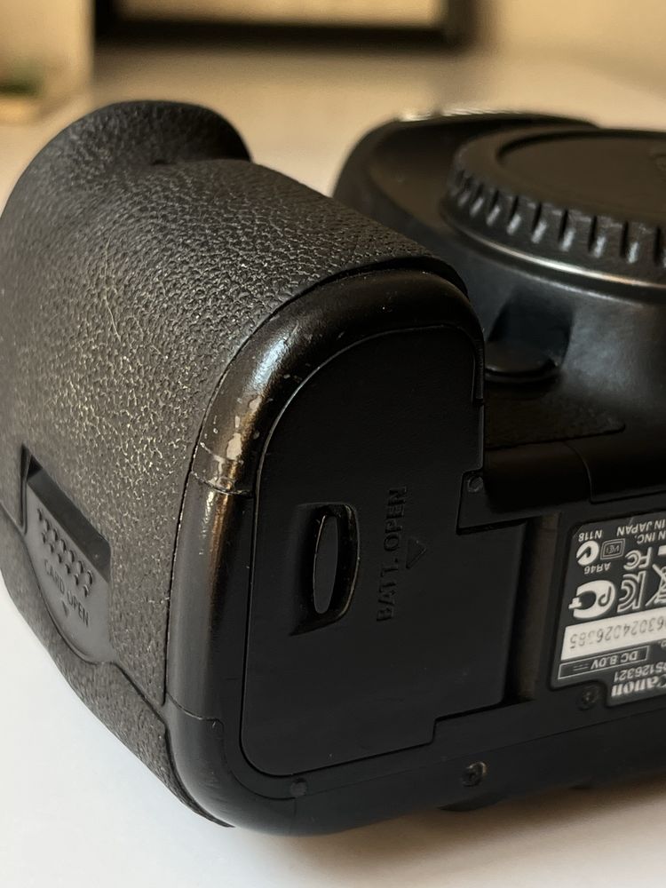 Продаю Canon 5D Mark III на підтримку чоловіка військового