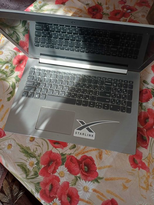 Продам ноутбук ігровий nvidia mx110,intel 4415U 2.3Ghz,ОЗУ 8гб.