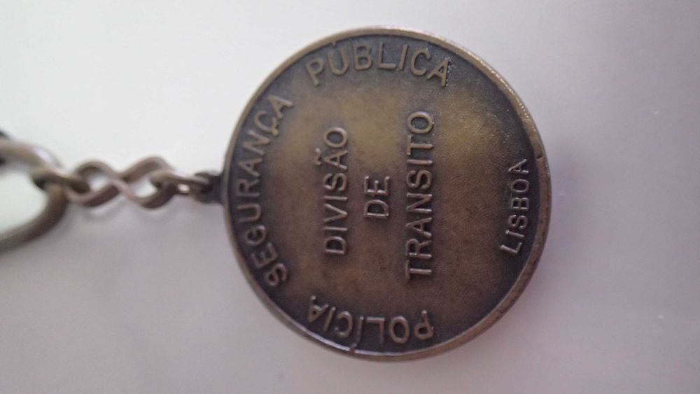 Porta Chaves antigos do Exército e da Polícia