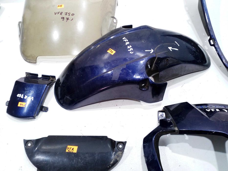 Honda vfr 750 rc36 czacha owiewka osłona wypełnienie pług błotnik
