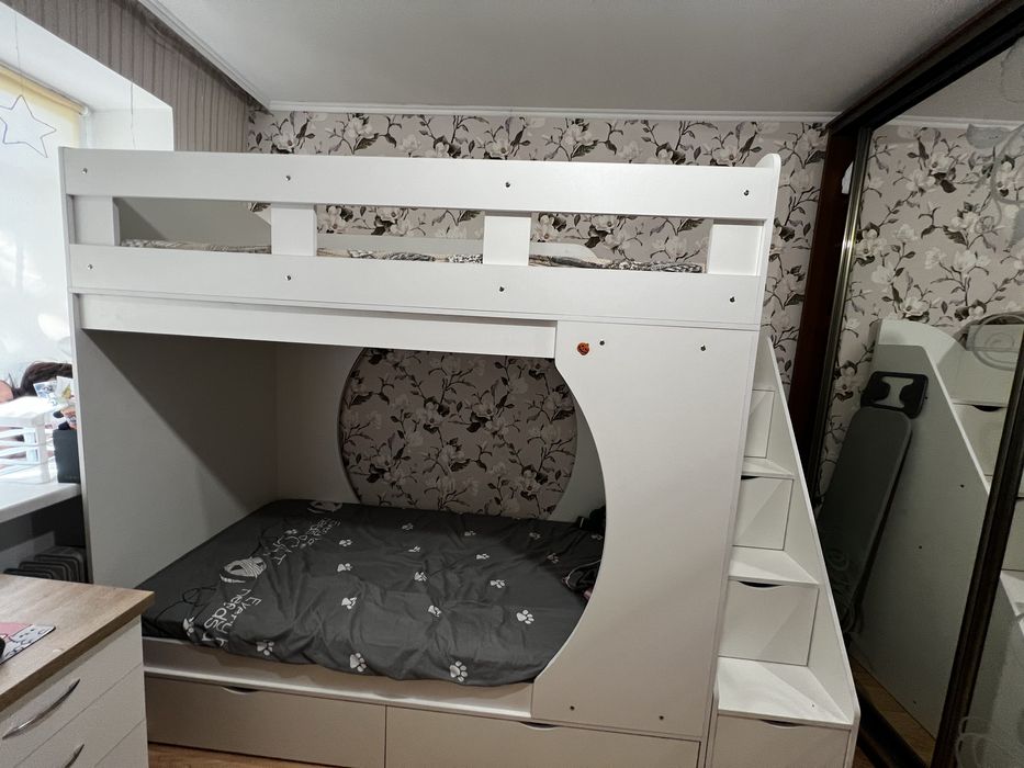 Ліжко дитяче двоярусне з ящиками і сходами-комодом