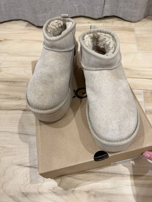 Замшеві чоботи UGG W Classic Ultra Mini Platform