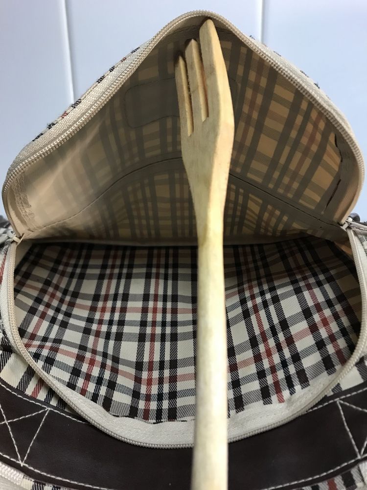 Saco de mão e tiracolo Avon