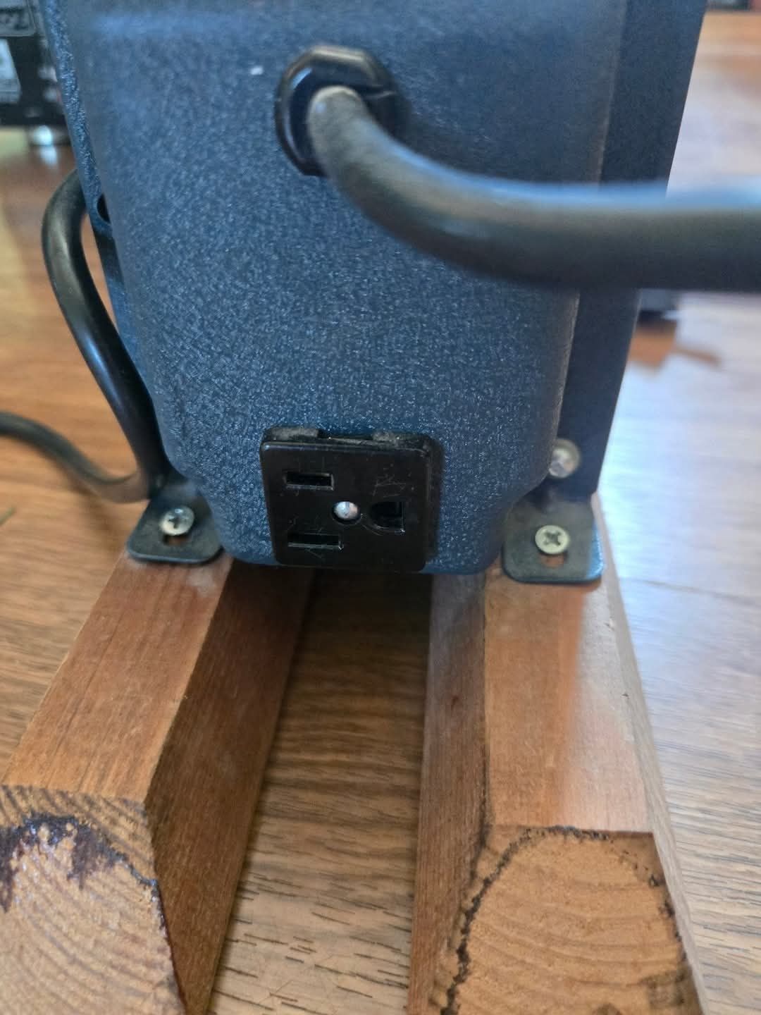 Amplituner i magnetofon technics