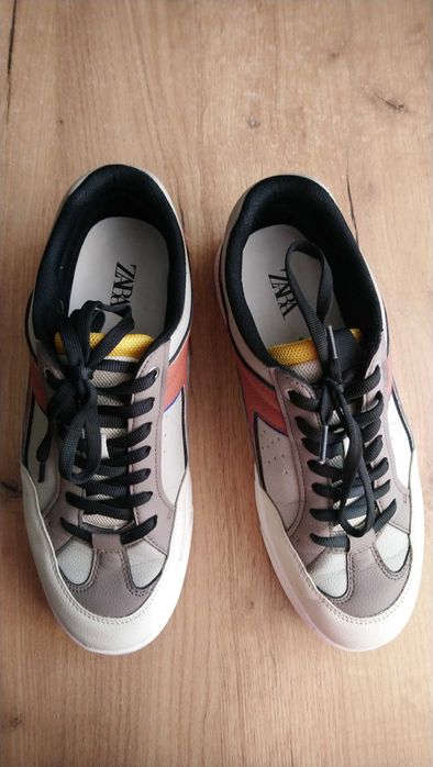 Чоловічі кросівки ZARA, р. 43