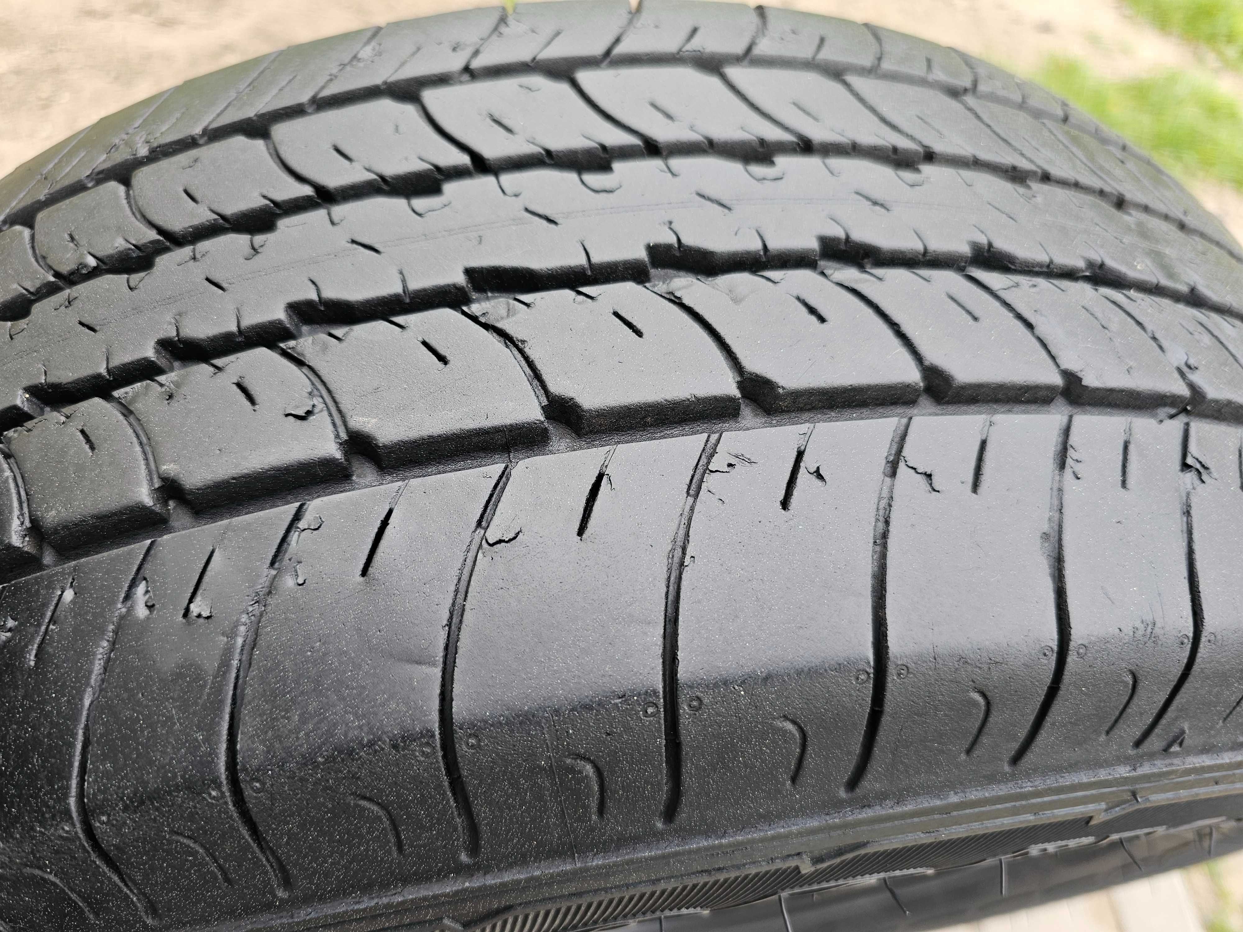 Lato Goodyear 235/65 R16C 7mm