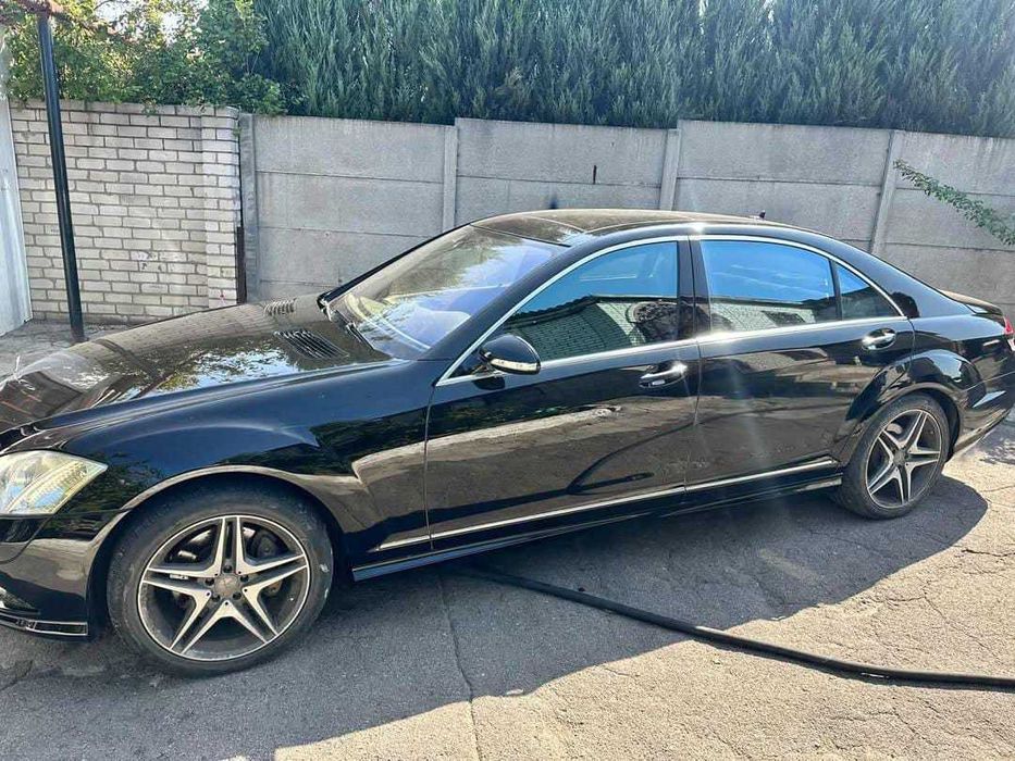 Продам мерседес 550 s класс 5.0 бензин 2008 р. Цена 13000 $